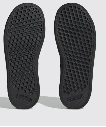Tênis adidas Curt infantil todo preto n 27
