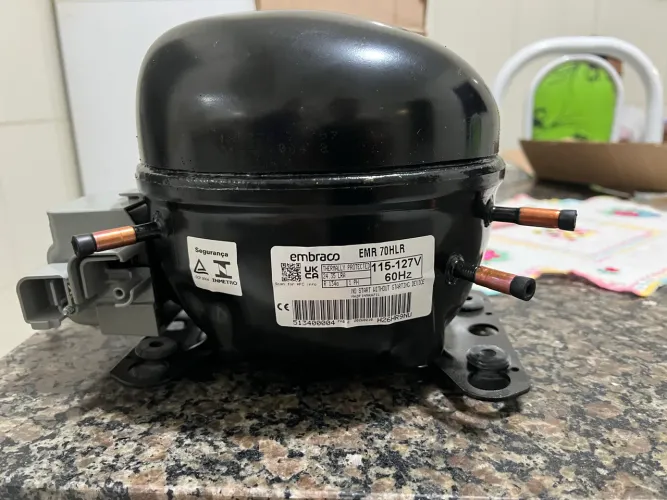 Motor de GELADEIRA OU FREEZER EMBRACO