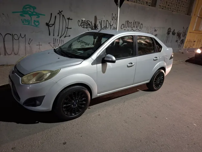 Ford Fiesta Sed. 1.6 8V Flex 4P 2013