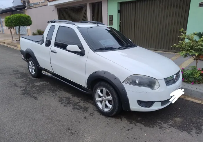 Fiat Strada Trekking 1.6 16V Flex CE 2013