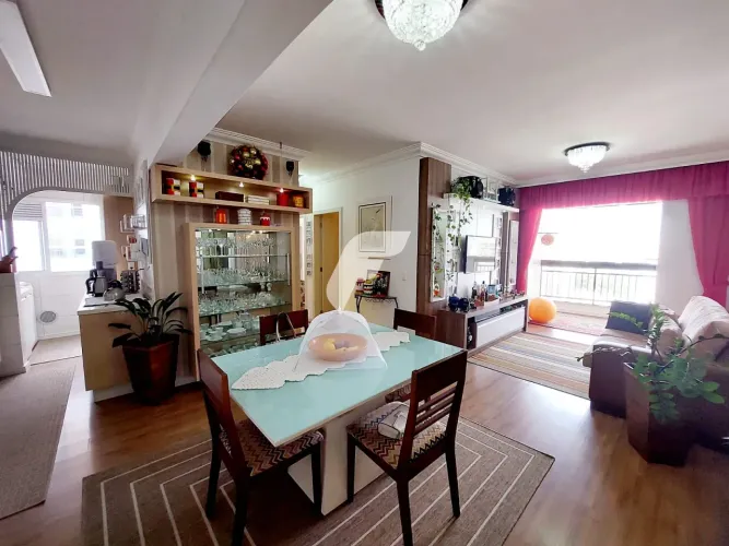 Apartamento 3 Quartos com 1 Suíte e 90m² - Kobrasol