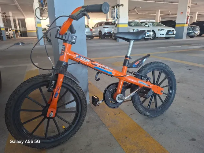 Bicicleta infantil aro 14 bom estado