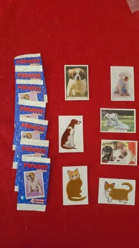 Lote com 7 Figurinhas álbum Filhotes Fofinhos (2007)