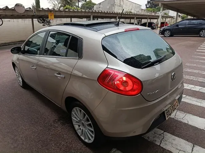 Fiat Bravo Absolute Dualogic 1.8 Flex 16V 5P 2014
