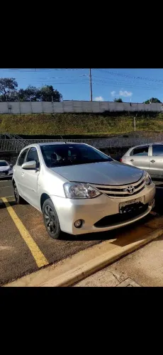 Toyota Etios X 1.3 Flex 16V 5P Mec. 2017