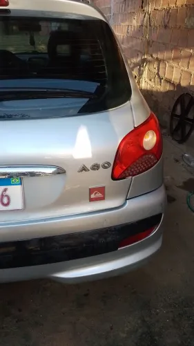 Peugeot 207 XR 1.4 Flex 8V 3P 2010
