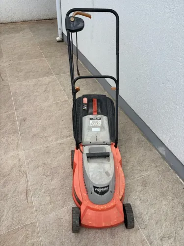 Cortador de grama FAMASTIL elétrico 1000w