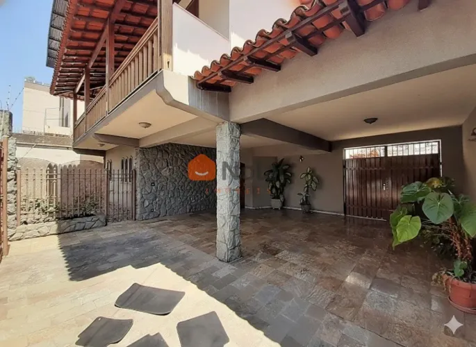 Casa á venda com 2 lotes, 737 m² no Bairro Palmares em Belo Horizonte MG