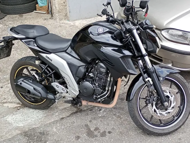 Yamaha fz25 