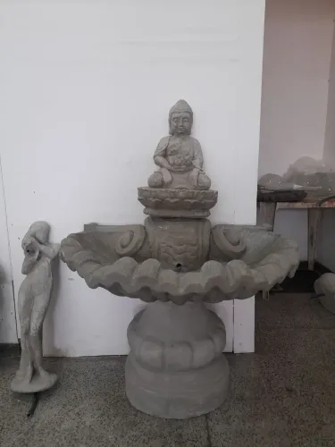 Fonte de chão meia concha Buda flor de lótus