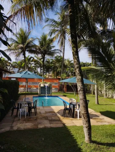 Excelente casa pé na areia com piscina