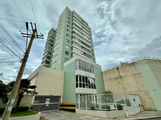 Apartamento a venda em Armação com 3 quartos varanda gourmet e mobiliado no Bahia Mar