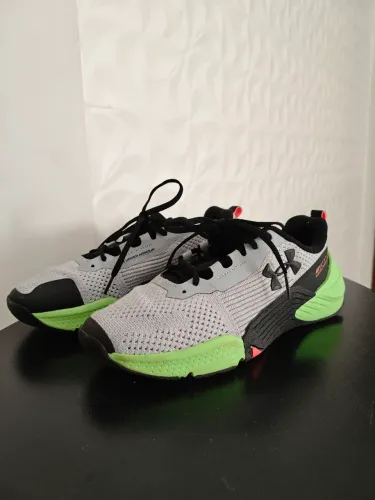 Tênis Under Armour Tribase Reps 2, tamanho 38, Masculino 