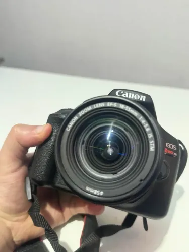 Câmera Cânon T6 + Lente 18mm e outra Lente 50mm Acompanha todos acessório (Leia a Descriçã