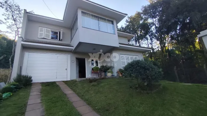 LINDA CASA DE 4 DORMITÓRIOS NA LINHA IMPERIAL