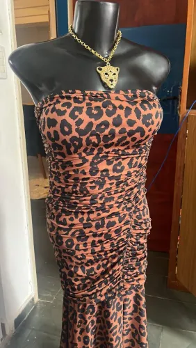 Vestido drapeado onça 