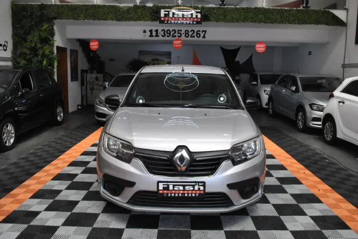 Renault Logan Life Flex 1.0 12V 4P Mec. 2021