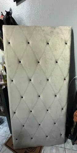 Cabeceira estofada para cama - estilo capitonê