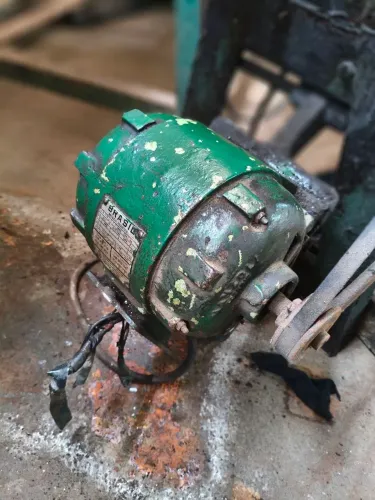 Motor trifásico 3/4 cv