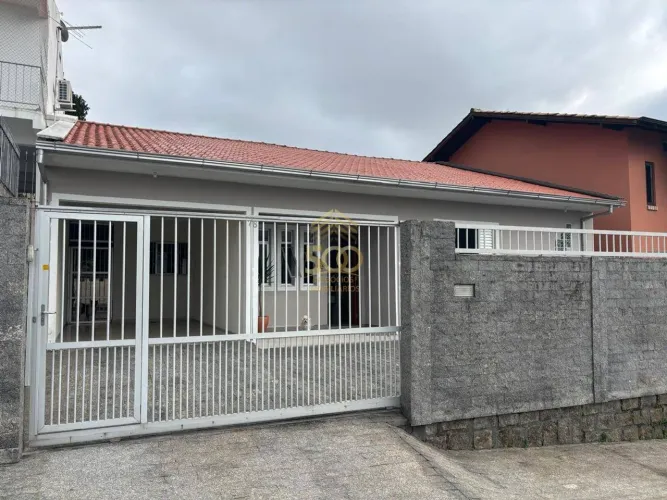 Residencial Casa - Venda - 360,00 (M²) de Área Total - 170,00 (M²) de Área Privativa - R$