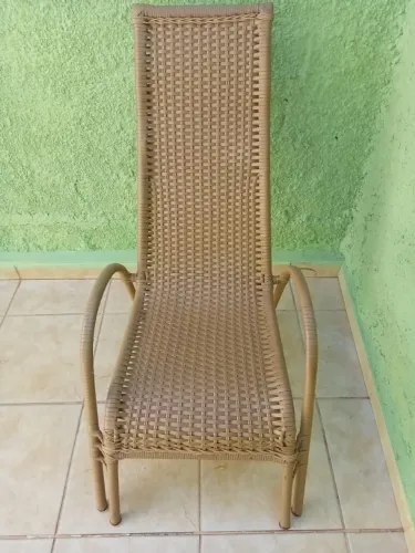 Cadeira espreguiçadeira de ratan
