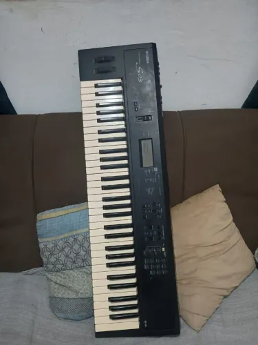 Yamaha S03 - Excelente opção para palco, igreja e eventos