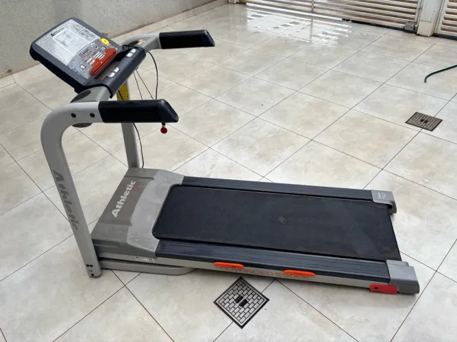 Esteira Athletic Advanced 550EE 110V