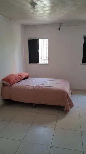 Aluga-se apartamento mobiliado no centro