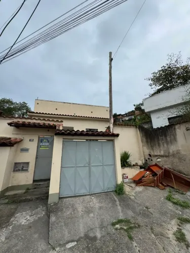 CASA LINEAR 2 QUARTOS + QUINTAL + GARAGEM | ROCHA Galo Branco Próximo ao Campestre