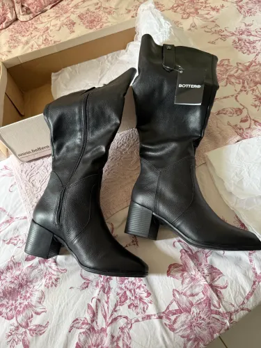 Bota Bottero couro 35