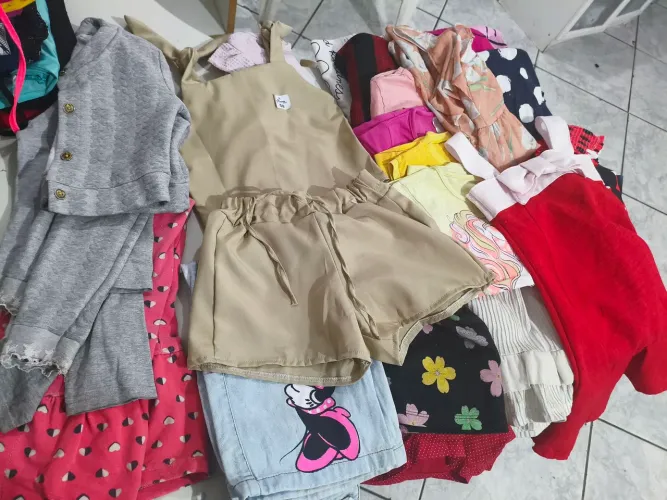 Roupas menina 5,6,7 anos 30 peças 