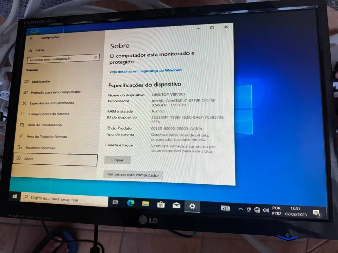Monitor LG Flatron 22 polegadas - L226WTQ-BF com Faixa na Tela