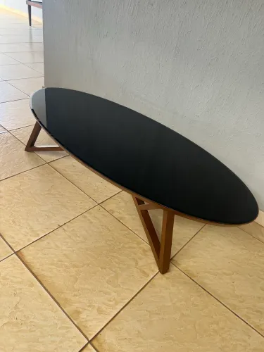 Mesa de centro de vidro preta oval - 1,60m x 70cm (35cm altura)
