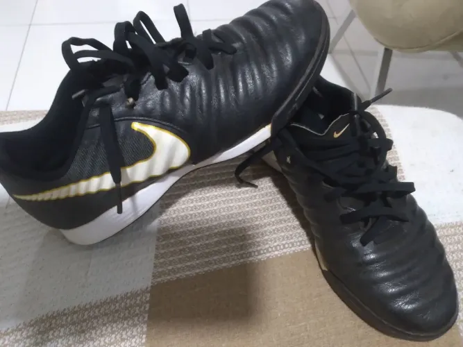 Chuteira society nike