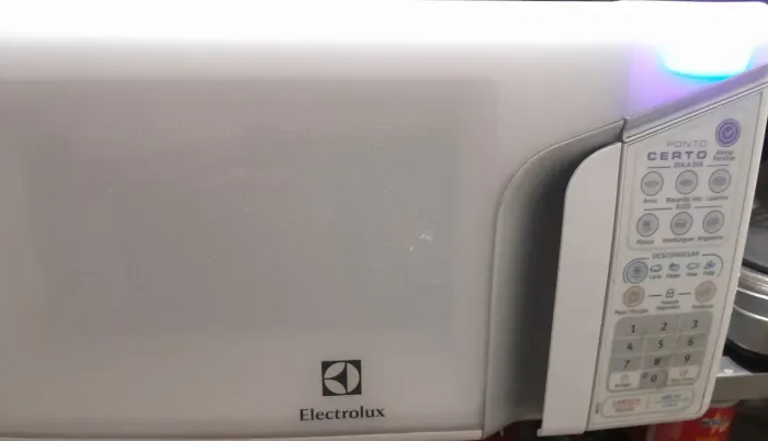 Microondas Electrolux 27 litros