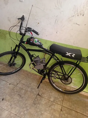 Motorizada funcionando 100 por cento roda pneu câmera e cubos e catracas traseiras trocada