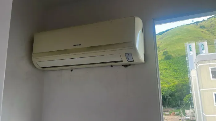 ? AR-CONDICIONADO SPLIT SAMSUNG 12.000 BTUS ?