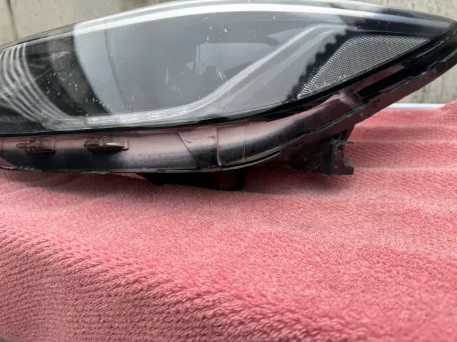 Par de Faróis Originais GM Chevrolet Cruze LTZ 2017 2018 2019 2020 Hatch/Sedan