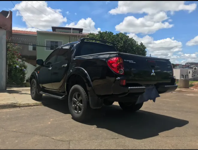 Mitsubishi L200 Triton HPE 3.2 CD TB Int.diesel AUT 2012
