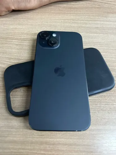 iPhone 15 black 128gb