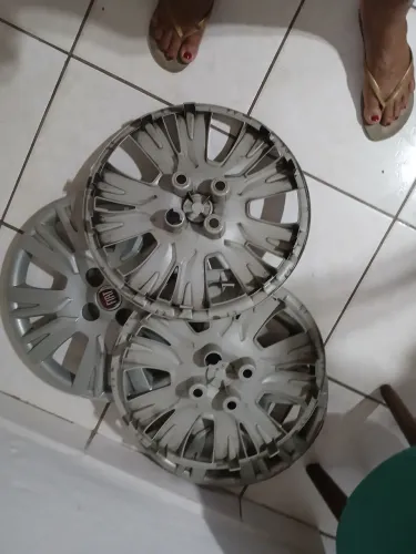 Calotas de carro aro 14 o jogo por esse preço