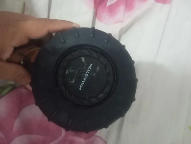 Vendo essa caixinha de som bluetooth 