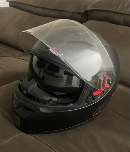 Capacete