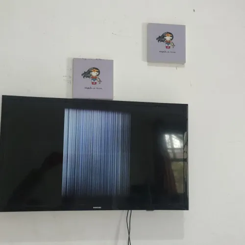 Tv Smar 32 com defeito