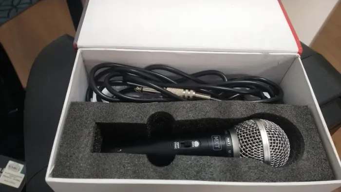 Microfone com fio MXT 2