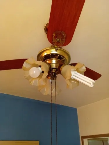 Vendo Ventilador de Teto de Cordinha