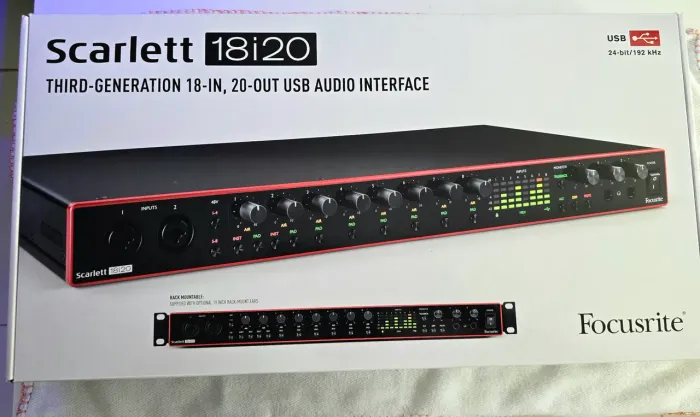 Focusrite Scarlett 18i20 (3ª Geração) - Interface de Áudio USB