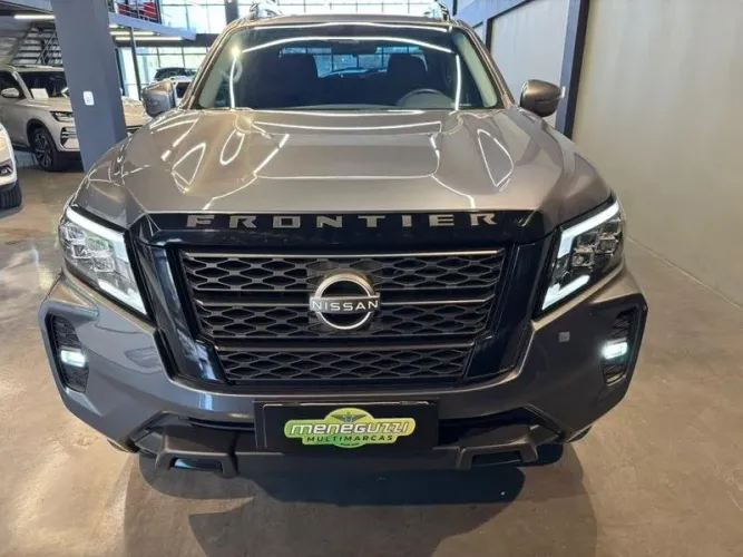 Nissan Frontier XE CD 4X4 2.3 Bi-TB Diesel Aut. 2025
