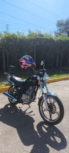 Suzuki Intruder