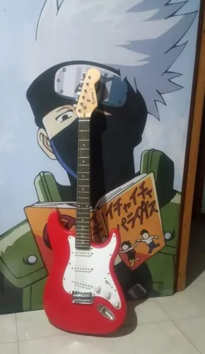 VENDO GUITARRA ELÉTRICA STRATOVASTER QUERN'S